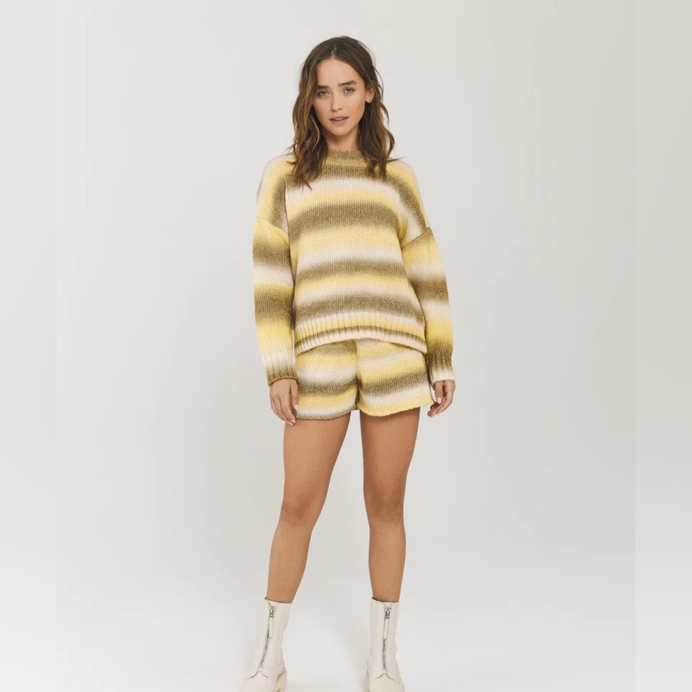 Something Navy Poppy Ombré Shorts